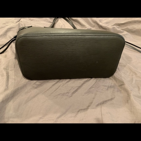 Louis Vuitton Neverfull MM Black Leather Tote - Picture 15 of 16